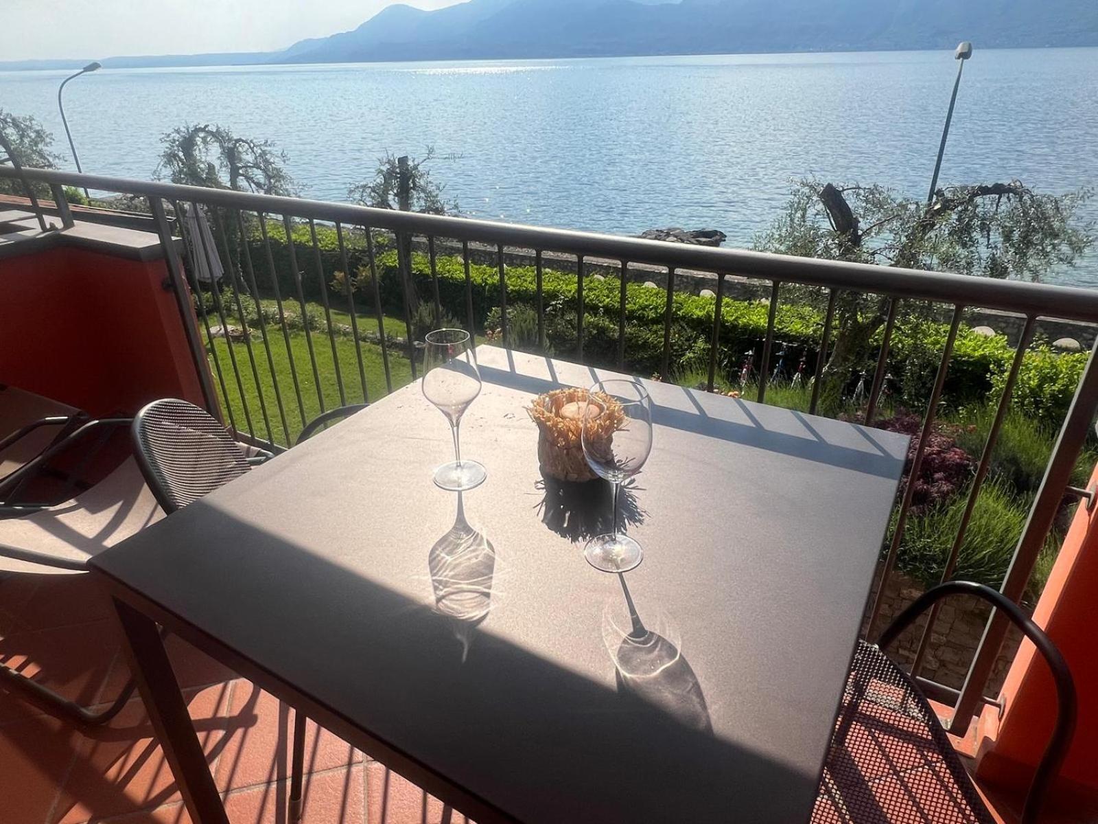 Residence Villa Al Lido Brenzone sul Garda Exterior photo