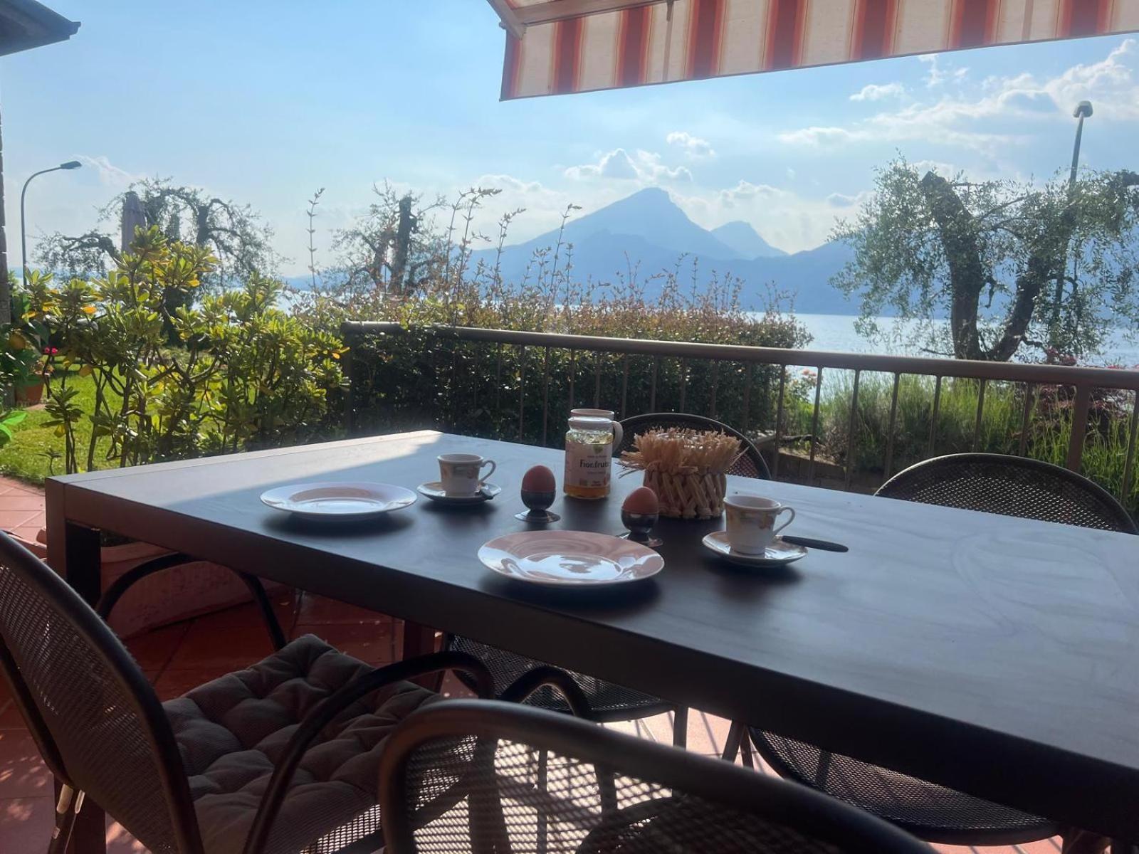 Residence Villa Al Lido Brenzone sul Garda Exterior photo
