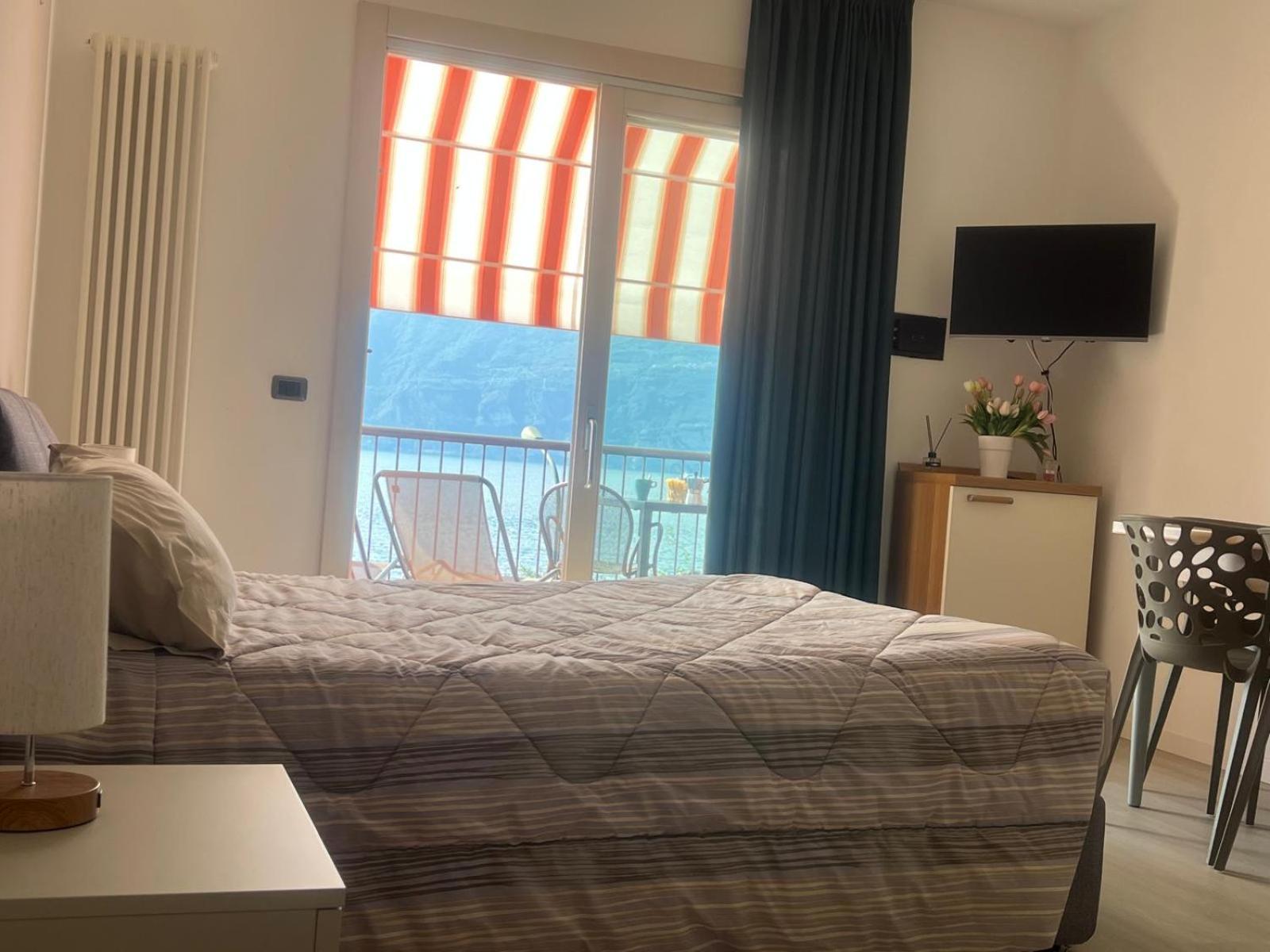 Residence Villa Al Lido Brenzone sul Garda Exterior photo