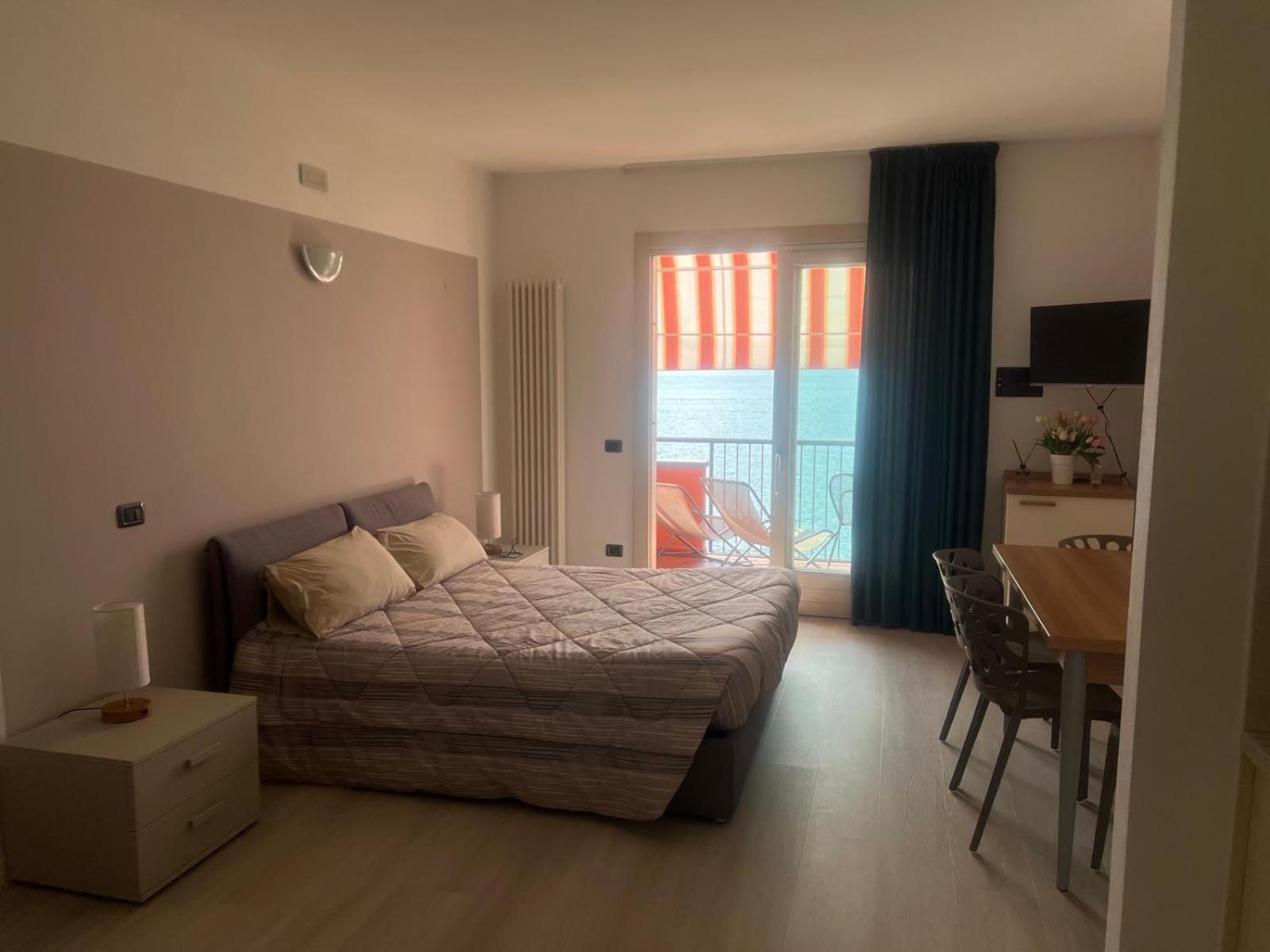 Residence Villa Al Lido Brenzone sul Garda Exterior photo